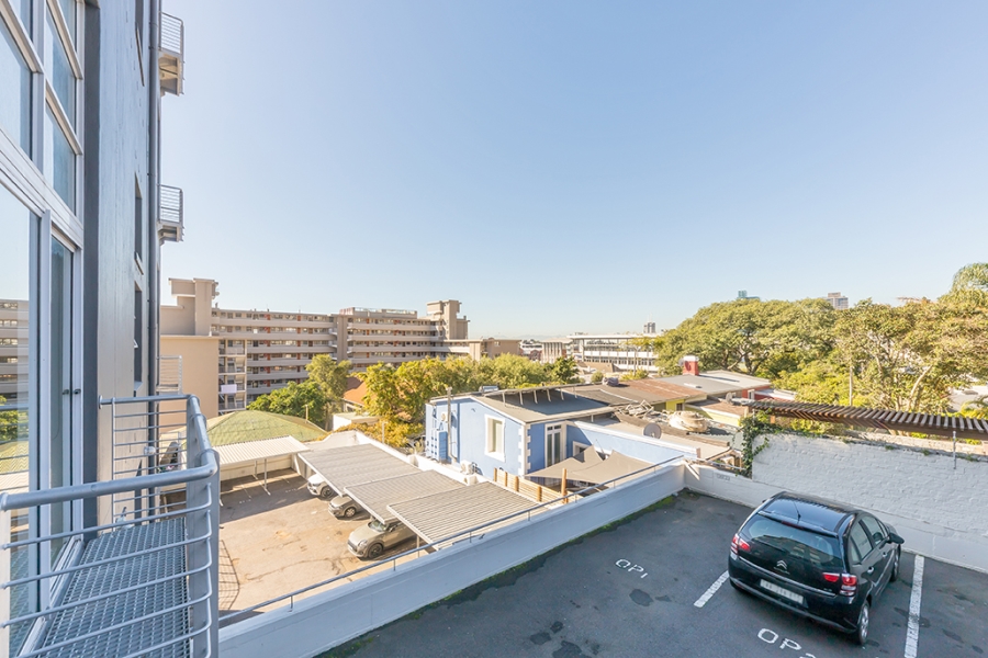 To Let 2 Bedroom Property for Rent in Green Point Western Cape